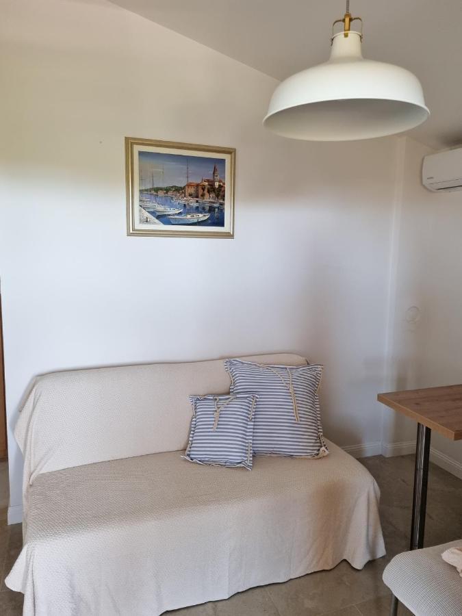 Apartments Bagic Vir Exterior foto