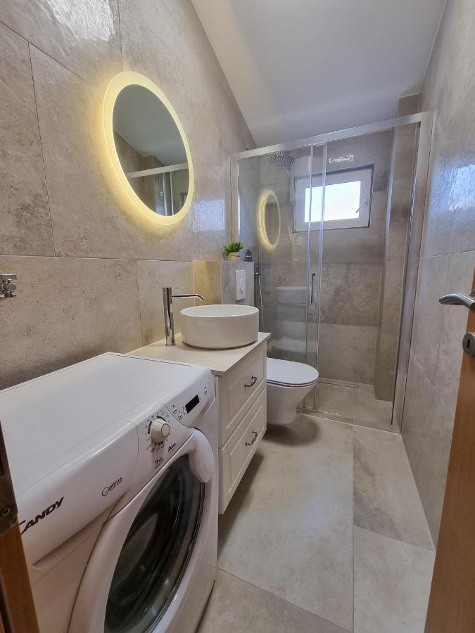 Apartments Bagic Vir Exterior foto